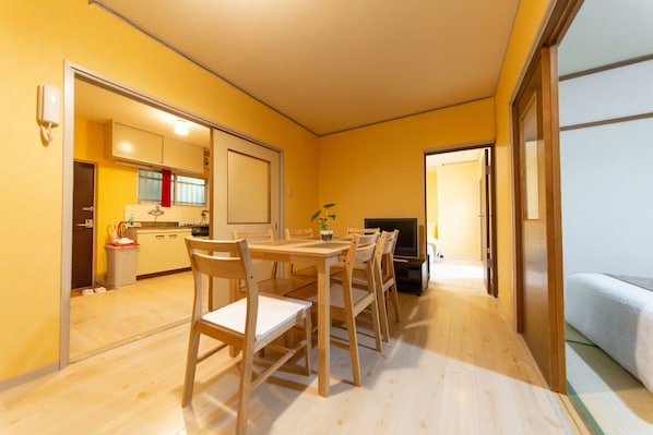 Family Apartment, 3 Bedrooms | Interior
