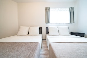 Estudio básico (Apartment for 4 people) | Escritorio, espacio para trabajar con laptop y wifi gratis 