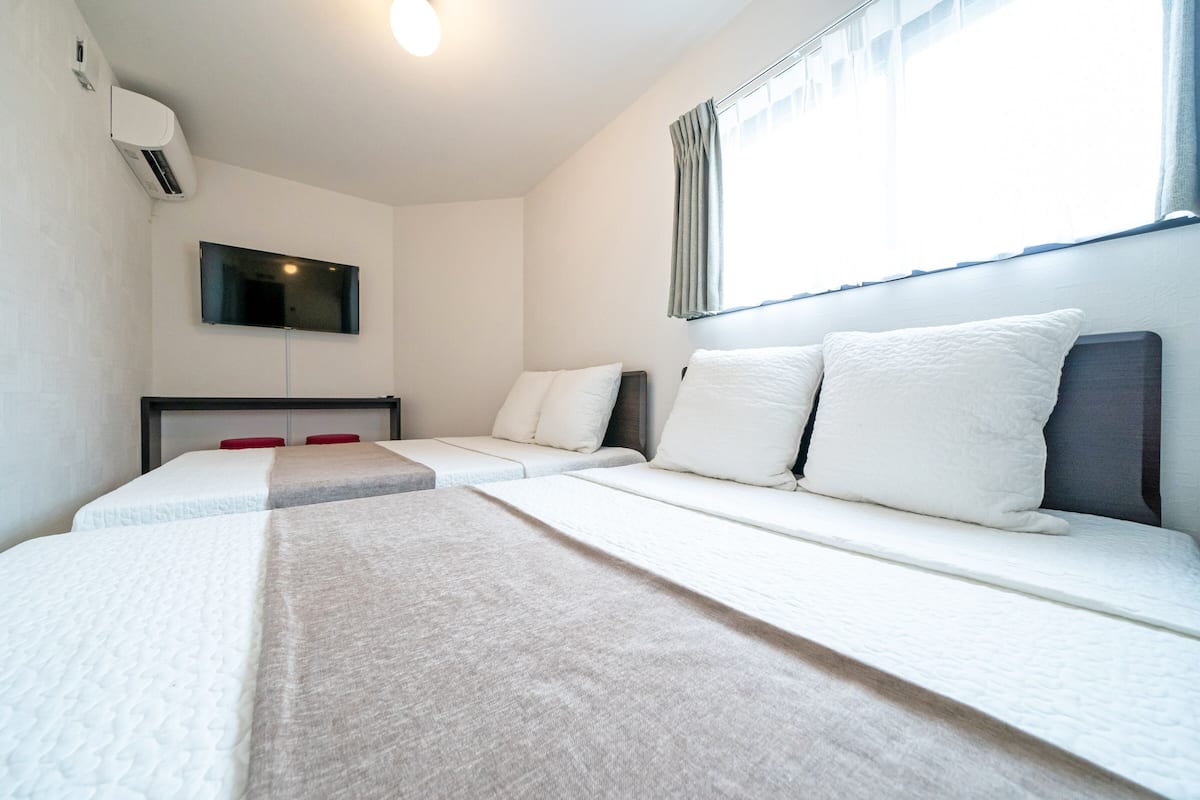 Basic-Studio (Apartment for 4 people) | Schreibtisch, laptopgeeigneter Arbeitsplatz, kostenloses WLAN