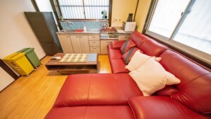 Family Apartment, 3 Bedrooms - M&M House BENTENCHO (Osaka)