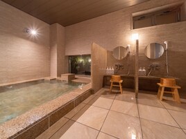 Baño termal público