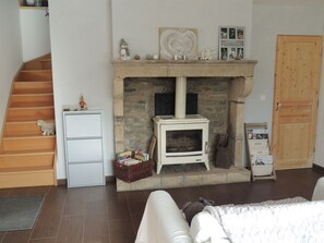 2 habitaciones, tabla de planchar con plancha, cuna de viaje y wifi