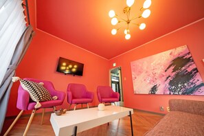 Deluxe Apartment, 4 Bedrooms | 4 bedrooms, free WiFi, bed sheets - STAY&GO Namba Sennichimae (Osaka)