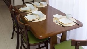 Apartemen Keluarga, 2 kamar tidur | 2 kamar tidur, meja kerja, ruang kerja ramah laptop, dan Wi-Fi gratis