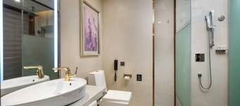 Lavande Hotel (Guilin Longsheng)
