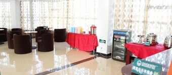 Shell Kaifeng City Lancao County Women and Children Hospital Hotel