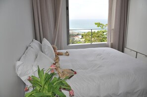 Schreibtisch, Bügeleisen/Bügelbrett, kostenloses WLAN, Bettwäsche