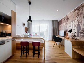 1 bedroom, in-room safe, desk, WiFi