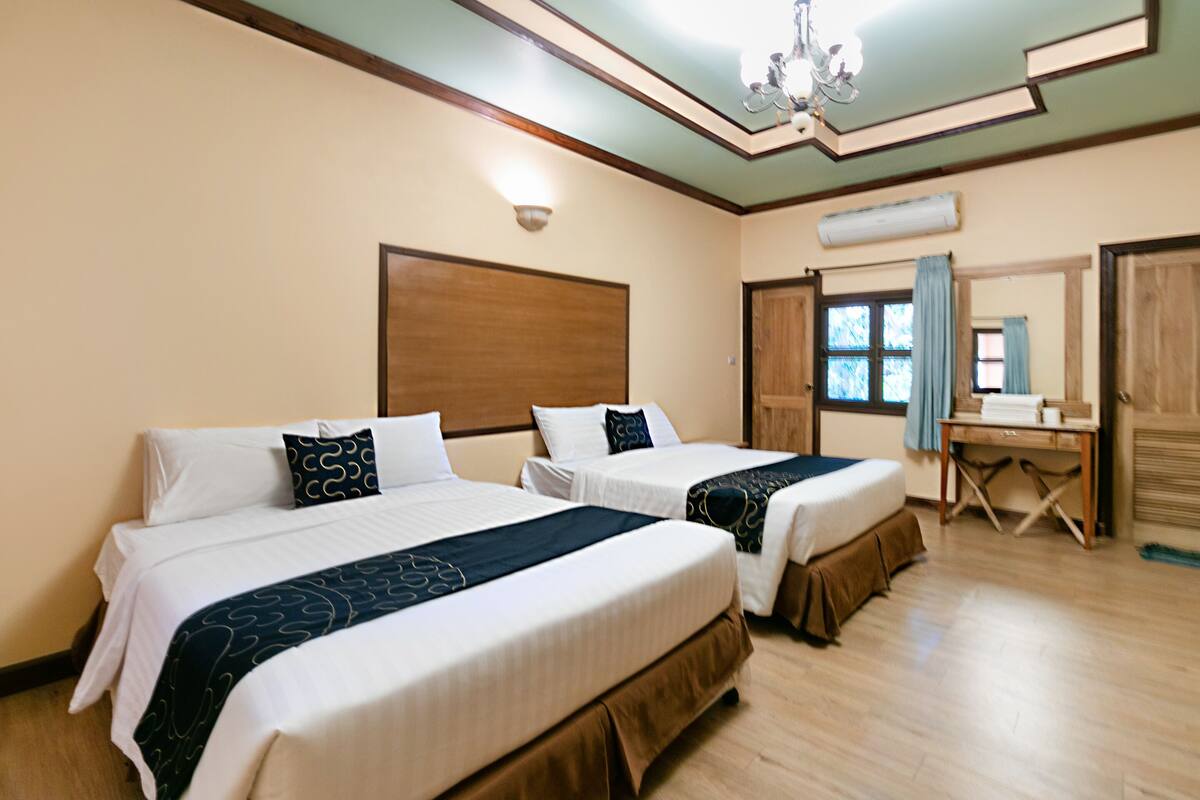 Desk, free WiFi, bed sheets