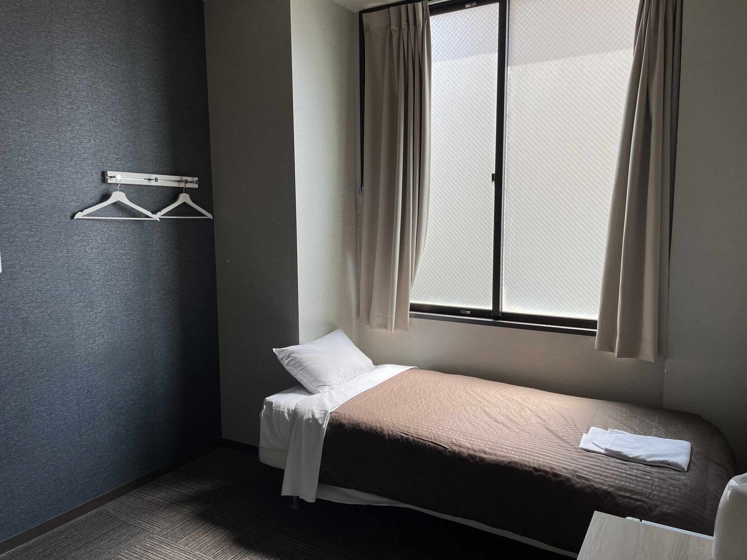 筆電工作空間、免費無線上網、床單