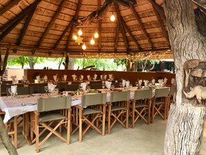 Outdoor dining - Lamai Safari Lodge (Hoedspruit)