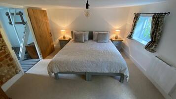 2 bedrooms, travel crib, WiFi, bed sheets