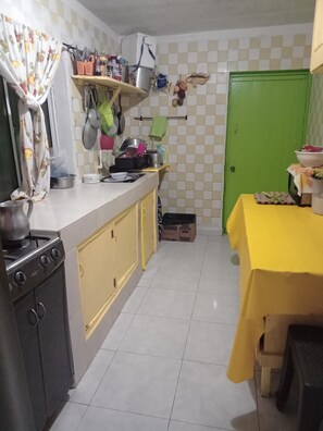 Room, 1 Bedroom, Smoking, Balcony | Interior