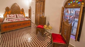 Unclassified image, 3 of 17, button - Room in Guest Room - Beautiful Riad Ouliya in Fès (Fes)