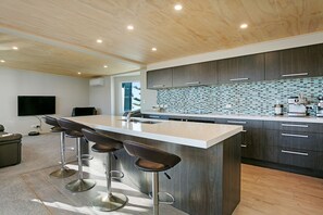 Fridge, microwave, dishwasher, toaster