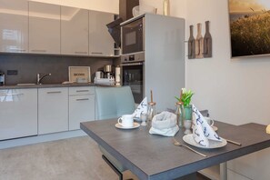Frigorifero, forno, lavastoviglie
