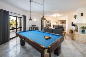 Spielezimmer