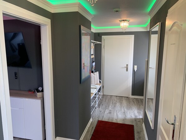Interior - Best price holiday apartment- Netflix, self-check-in, WiFi on the Elbe Cycle Path in Wittenberge (Wittenberge)