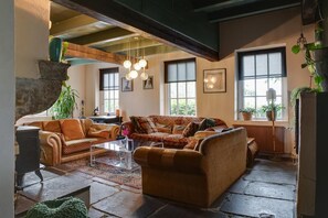 Unclassified image, 5 of 33, button - BoHo Farmhouse – characterful farmhouse for up to 14 guests, sauna & jacuzzi (Kockengen)