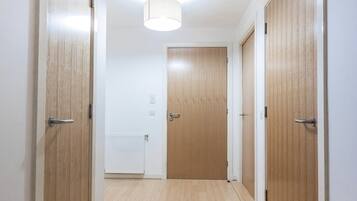 Apartment | 2 bedrooms, iron/ironing board, free WiFi, bed sheets