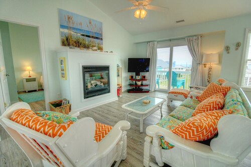 Experience comfort in this 4-bedroom house in beautiful Topsail Beach, NC.