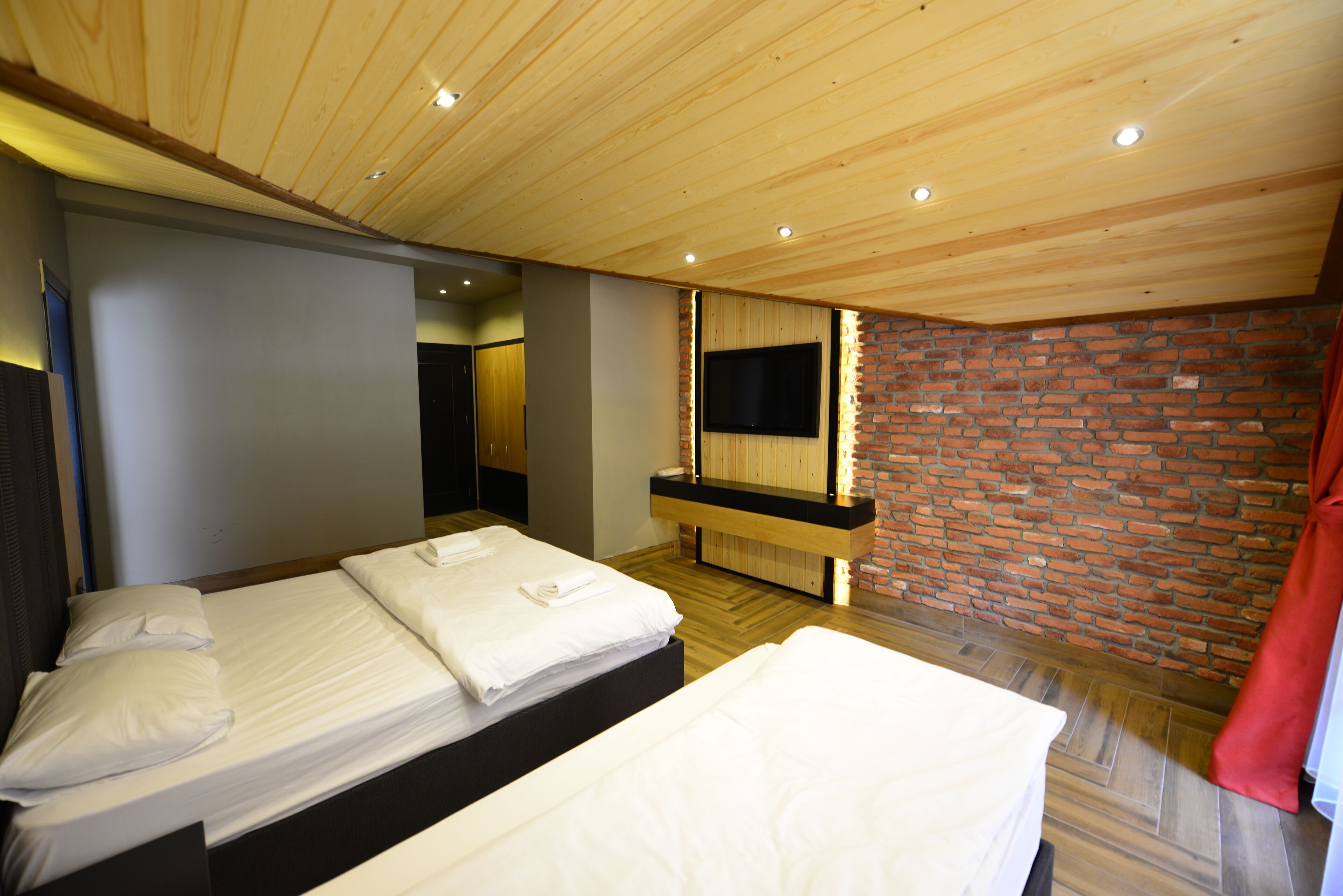 Premium bedding, soundproofing, free WiFi, bed sheets