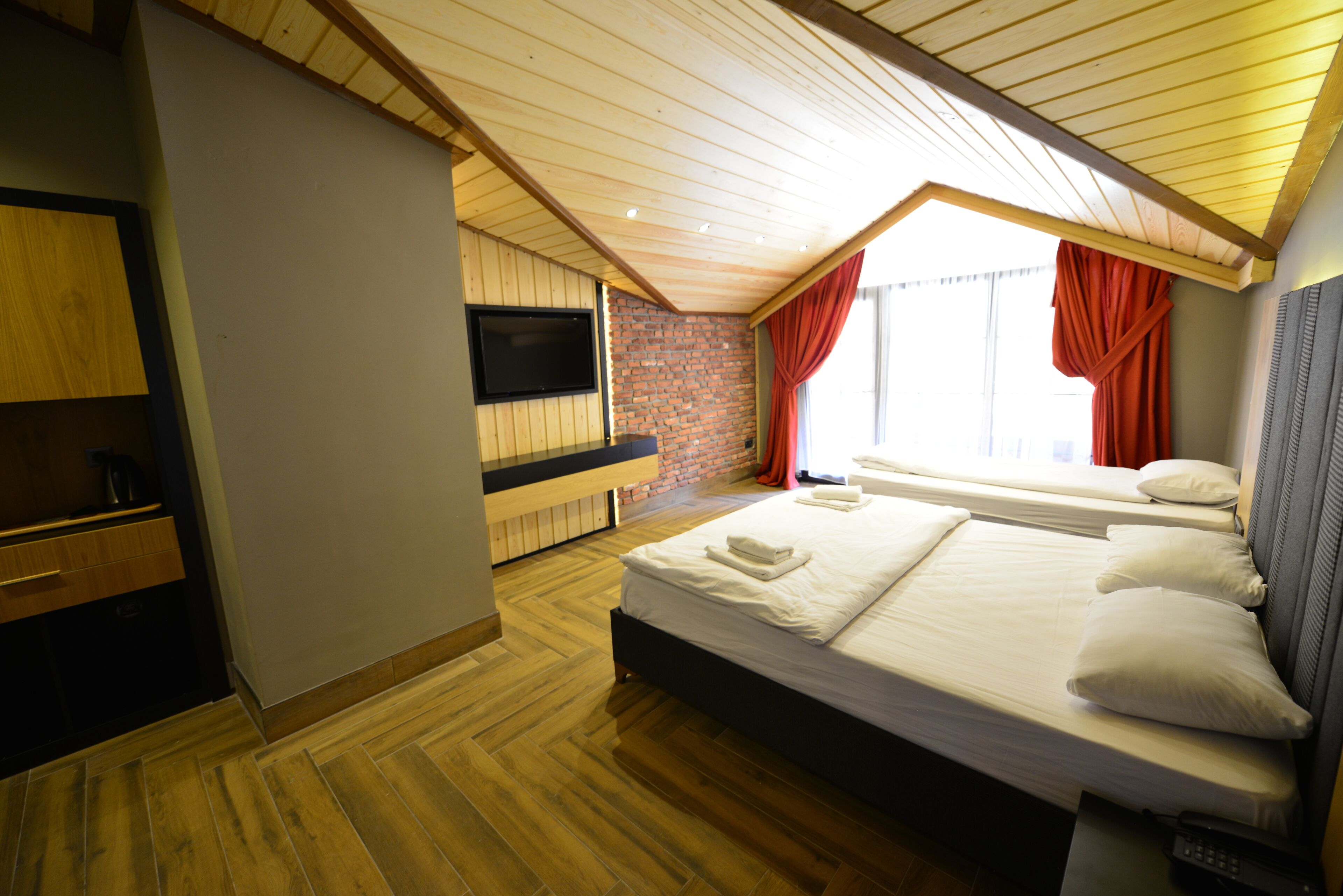 Premium bedding, soundproofing, free WiFi, bed sheets