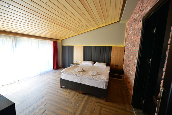 أغطية فراش متميزة وتجهيزات عازلة للصوت وواي فاي مجانًا وملاءات أسرّة