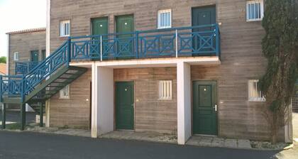 STUDIO A 400 M DE L'OCEAN
TERRASSE, PARKING ET ABRI A VELOS A DISPOSITION