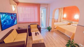 Studio, Balkon | Wohnbereich | Flachbildfernseher