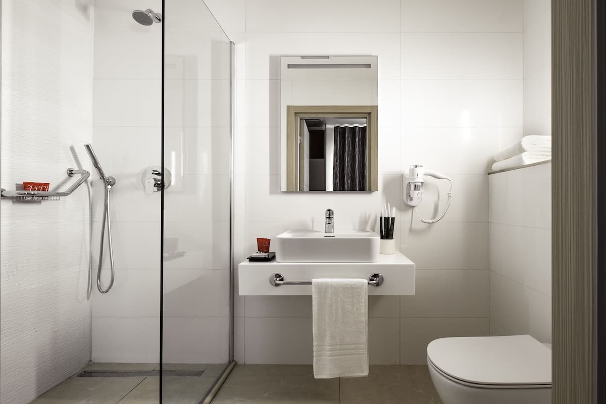 1 bedroom, minibar, soundproofing, free wifi