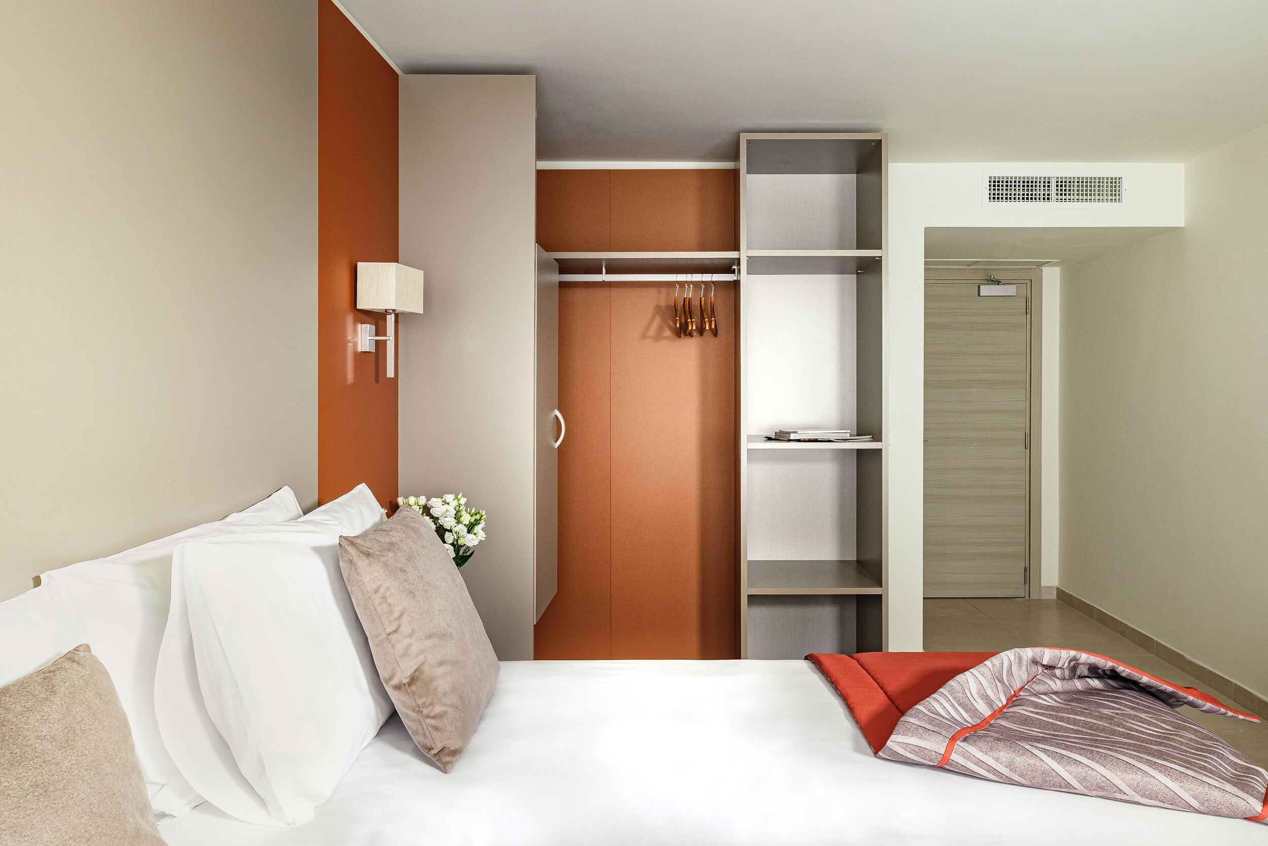 standard double or twin room | 1 bedroom, minibar, soundproofing, free wifi