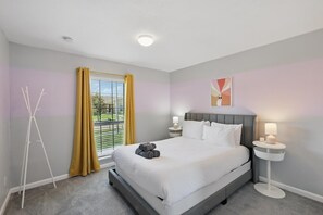 4 habitaciones, tabla de planchar con plancha y wifi