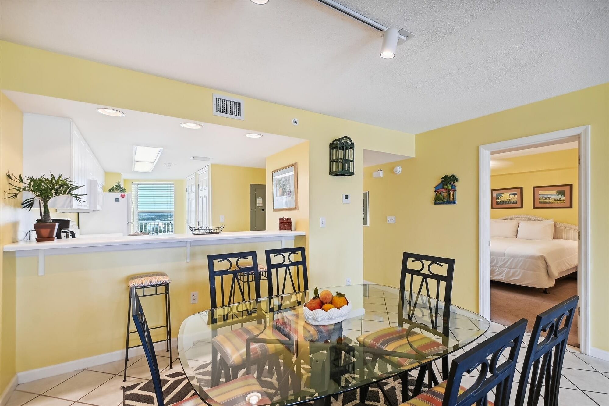 Condo, 2 Bedrooms | Interior