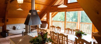 Oz/Alpe d'Huez 110m slopes, up to 21 people, Hammam, en-suite bedrooms