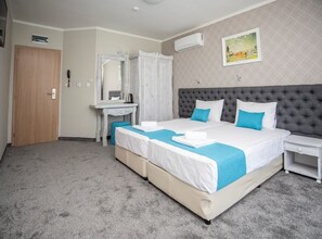 5 bedrooms, WiFi