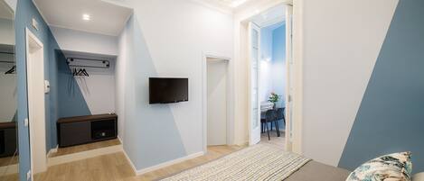 Kahden hengen superior-huone (yksi tai kaksi sänkyä) | Ylelliset vuodevaatteet, memory foam -patjalliset sängyt, minibaari