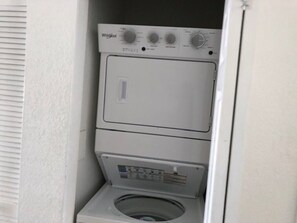 Laundry - Ocean Views in Paradise (Bimini)