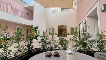 Executive Condo, 1 Bedroom, Non Smoking | Terrace/patio
