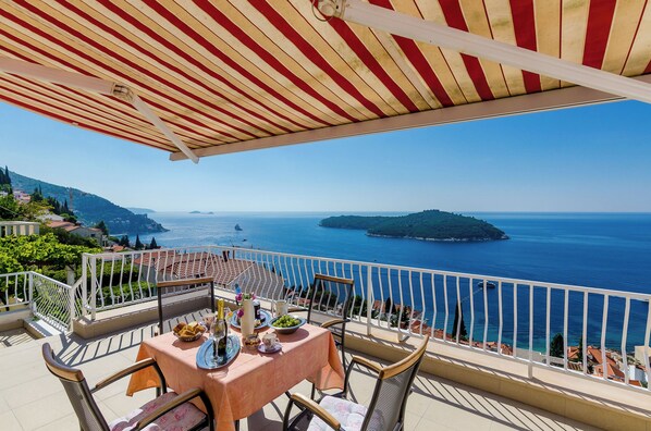 Leilighet (One Bedroom Apartment with Terrace an) | Terrasse/patio
