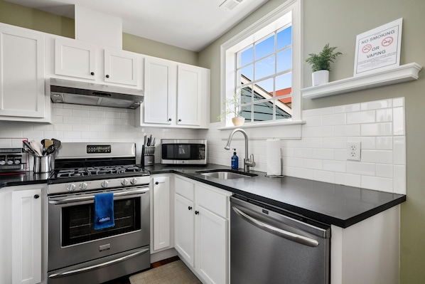 Fridge, microwave, oven, stovetop