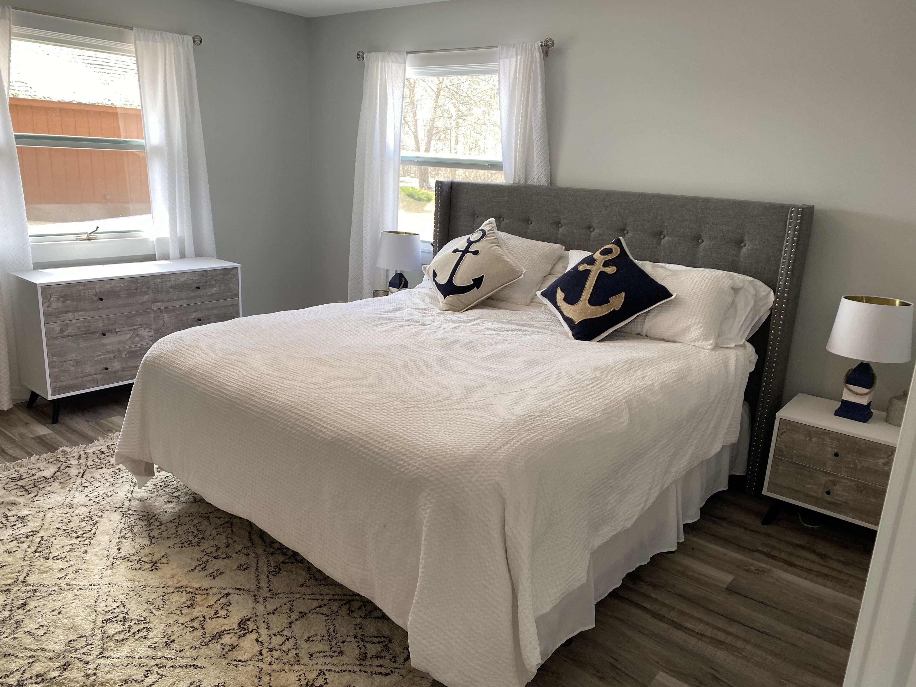 4 bedrooms, desk, iron/ironing board, free WiFi