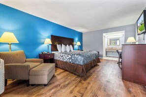 Individually furnished, desk, free WiFi, bed sheets