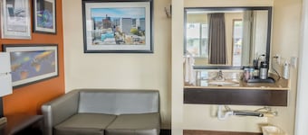 Oregon Trail Inn and Suites