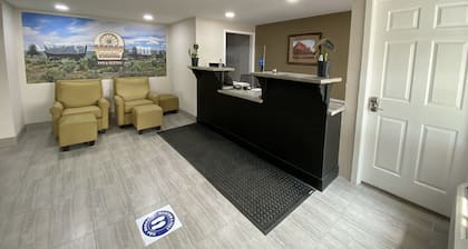 Oregon Trail Inn and Suites
