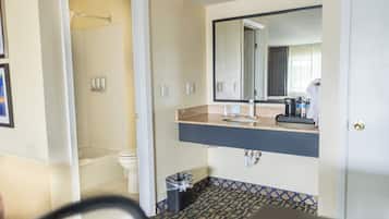 Habitación Confort, 2 camas de matrimonio | Escritorio, wifi, ropa de cama