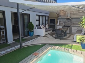 Apartamento superluxo, 3 quartos | Terraço/pátio