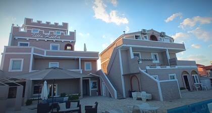 Two bedroom apartment with an amazing pool