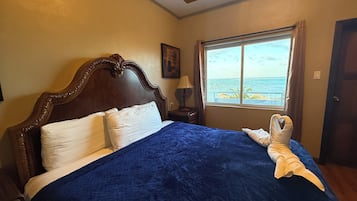 Double Room, Ocean View | Free WiFi, bed sheets