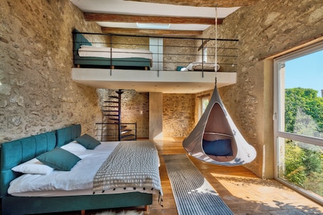 Premier Suite | Individually decorated, individually furnished, iron/ironing board. Maison Lou Roucas